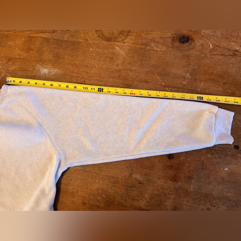 Muji women’s smooth fleece ivory loungewear sweatshirt. WARM and so soft. - Picture 6 of 8
